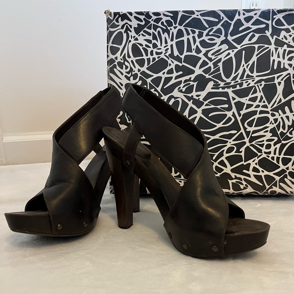 Diane von Furstenberg Slingback Heels - Picture 3 of 16